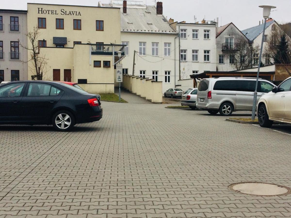 סביטאבי Hotel Slavia מראה חיצוני תמונה