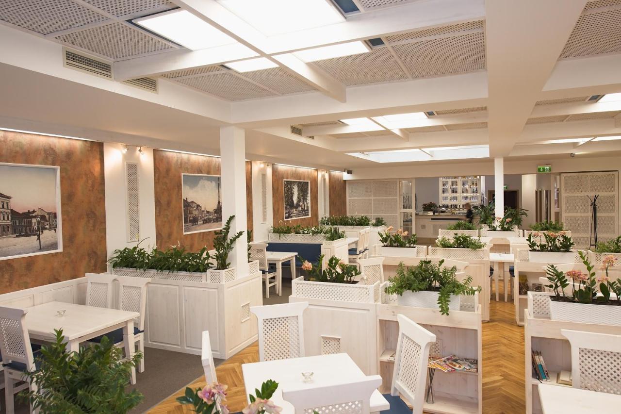סביטאבי Hotel Slavia מראה חיצוני תמונה