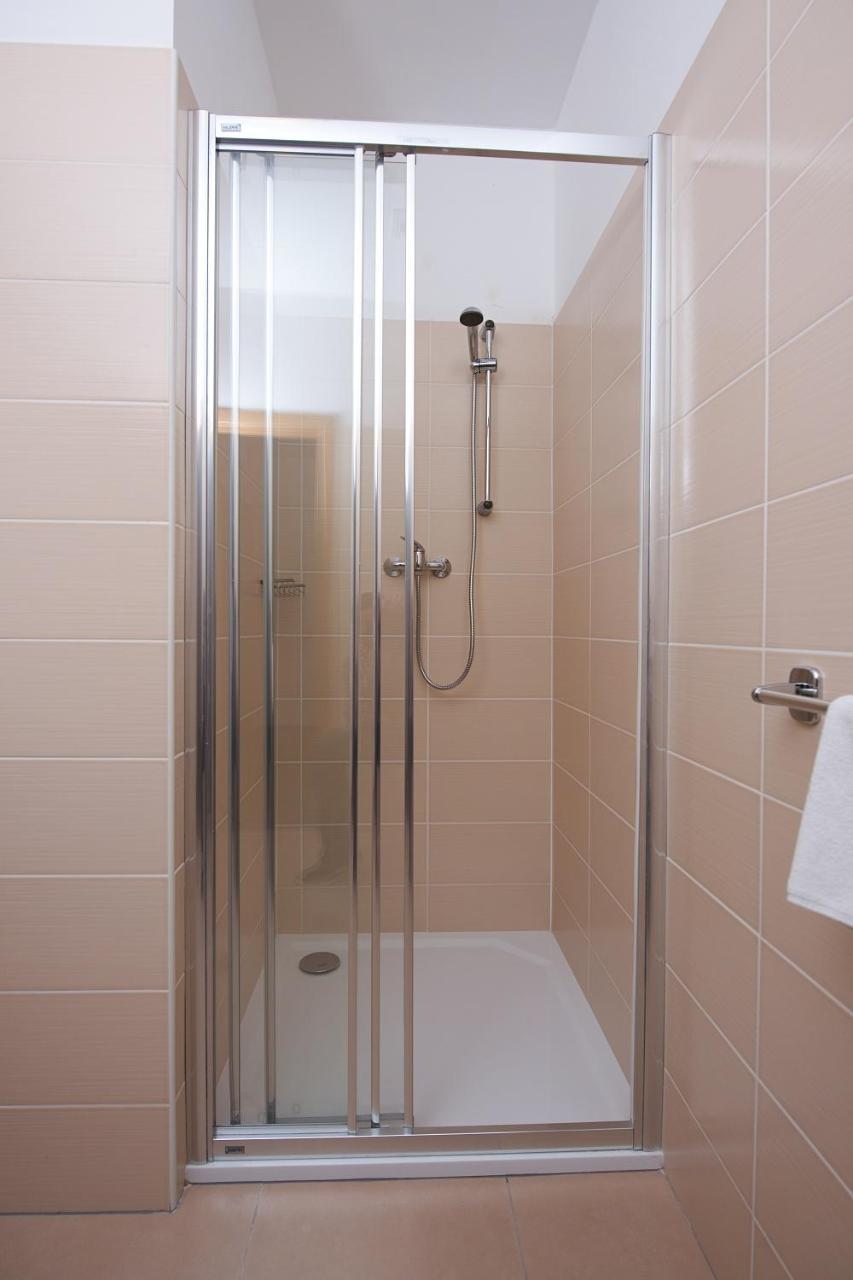 סביטאבי Hotel Slavia מראה חיצוני תמונה